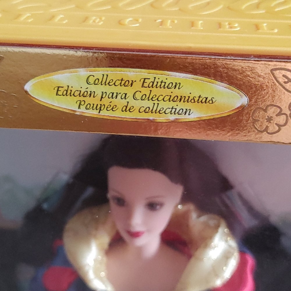 Snow white barbie collectors bundle - Picture 5 of 10